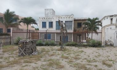 Puerto Cayo - Villa La Boca: Se Vende Casa en Zona Rural y Frente al Mar en Puerto Cayo