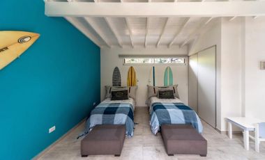 CASA EN VENTA COSTA ESMERALDA - BARRIO GOLF II 554