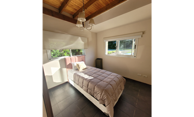 CHALET 4 DORM CON PILETA  ALQUILER TEMPORADA SIERRA DE LOS PADRES