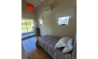 CHALET 4 DORM CON PILETA  ALQUILER TEMPORADA SIERRA DE LOS PADRES