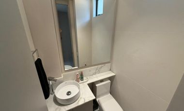 casa en arriendo en altos de los rosales. Cod A27980