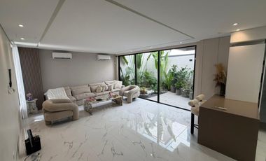 casa en arriendo en altos de los rosales. Cod A27980