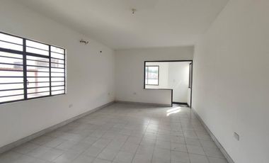 edificio en arriendo en latino. Cod A22136