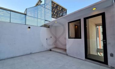 Casa en condominio en venta en Del Valle Norte