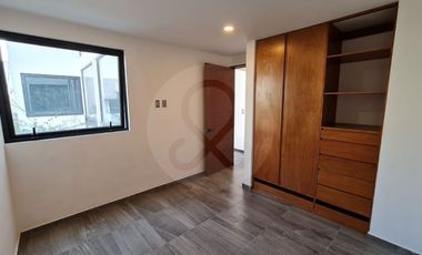 Casa en condominio en venta en Del Valle Norte