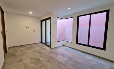 Casa en condominio en venta en Del Valle Norte