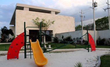 Terreno en venta con múltiples amenidades en Conkal