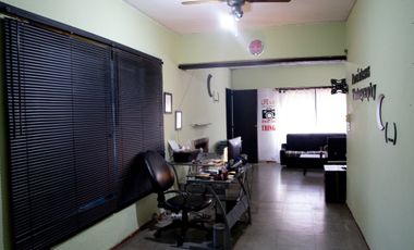 Venta casa 7 ambientes garage y terraza en Quilmes