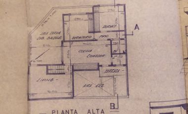 Venta casa 7 ambientes garage y terraza en Quilmes