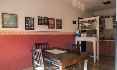 Venta casa 7 ambientes garage y terraza en Quilmes