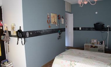 Venta casa 7 ambientes garage y terraza en Quilmes