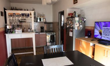 Venta casa 7 ambientes garage y terraza en Quilmes