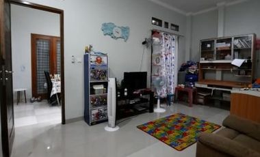 Rumah Deplu Ciledug Strategis Siap Huni Paling Cantik