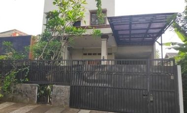 Rumah Deplu Ciledug Strategis Siap Huni Paling Cantik