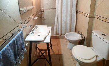 EN VENTA- CASA DE 3 DORMITORIOS - BAIGORRIA