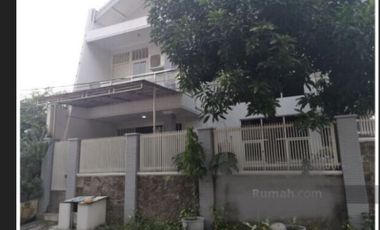 Rumah Simpang Darmo Permai Selatan Surabaya dijual cepat, minimalis siap huni, posisi hook.