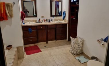 Alquilo Extraordinaria  Casa amoblada en Albrook con Gran espacio