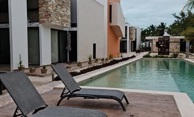 Villa en Venta a 200m de la playa con Club De Playa en Telchac