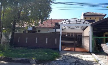 Rumah Dijual/Sewa Jajar Tunggal Utara Surabaya KT