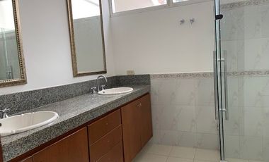 CASA ARRIENDO CAOBOS