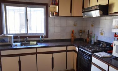 CASA DE 2 DORMITORIOS
