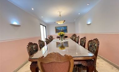 Casa en arriendo en Las Condes