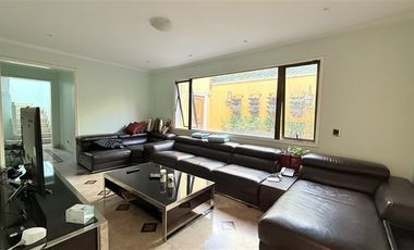Casa en arriendo en Las Condes