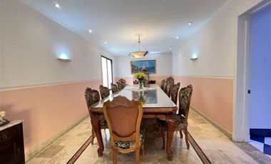Casa en arriendo en Las Condes