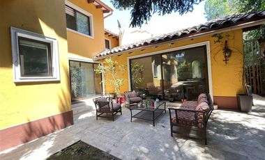 Casa en arriendo en Las Condes