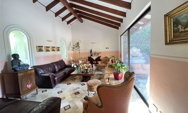 Casa en arriendo en Las Condes