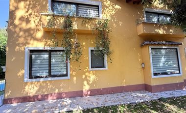 Casa en arriendo en Las Condes
