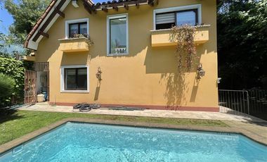 Casa en arriendo en Las Condes