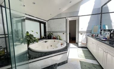 Casa en arriendo en Las Condes