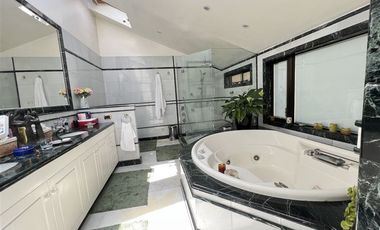 Casa en arriendo en Las Condes