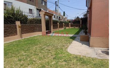 Venta Casa  3 Pisos Incluye Departamento Independiente