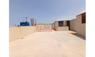 Venta Casa  3 Pisos Incluye Departamento Independiente