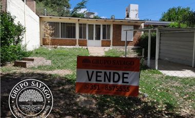 Casa con departamento en Bialet Massé frente a Río Cosquín