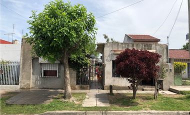 CISNEROS 5459, entre cetigne y Rucci, Isidro Casanova