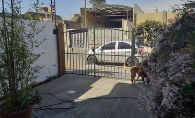 Triplex en venta en Quilmes Oeste