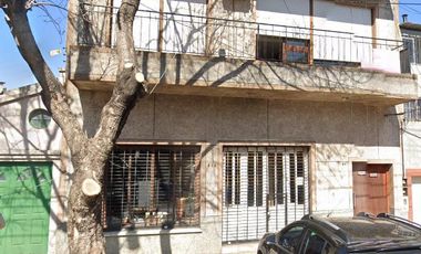 Casa en venta - 2 Dormitorios 1 Baño - 156Mts2 - Quilmes