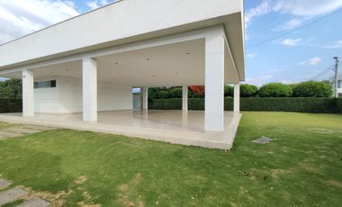 casa en arriendo en villa antigua. Cod A32264