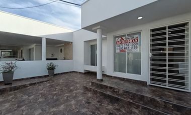 casa en arriendo en villa antigua. Cod A32264
