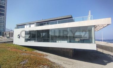 En Arriendo hermoso departamento vista al al mar amoblado en sector norte