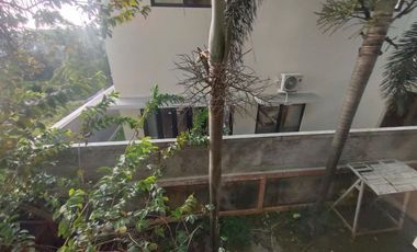 Rumah Butuh Sedikit Perawatan di Empire Park Sentul City