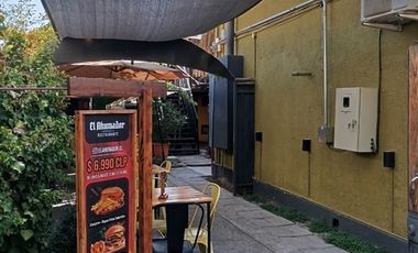 Casa con Locales Arrendados Barrio Italia