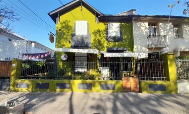 Casa con Locales Arrendados Barrio Italia