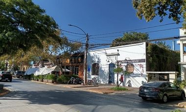 Casa con Locales Arrendados Barrio Italia