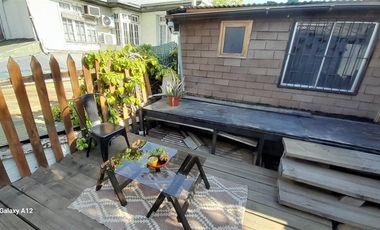 Casa con Locales Arrendados Barrio Italia