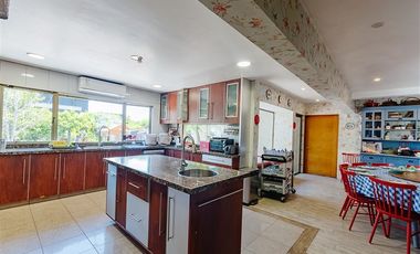 Espectacular casa en gran terreno Las Brisas de Chicureo