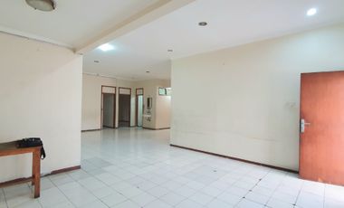 Tersedia kembali!! Rumah Kelapa Nias Raya, Kelapa Gading. Bisa untuk hunian maupun usaha.